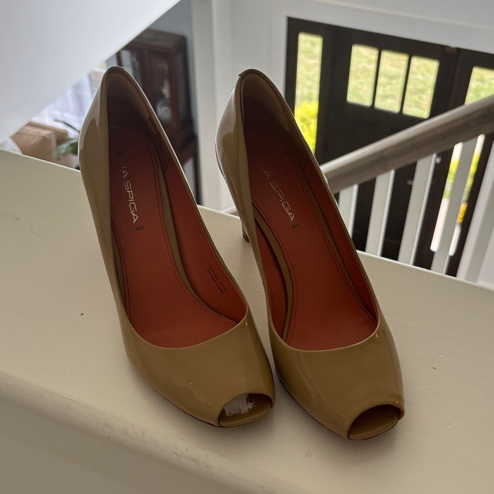 Via Spiga patent nude heels